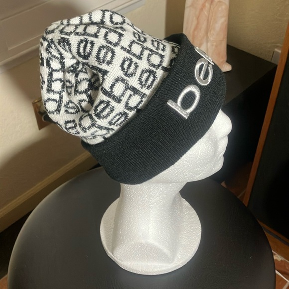 🖤🤍BEBE Black, Silver & White Asymmetric Knit Acrylic Beanie Winter Hat Size OS - Picture 2 of 6